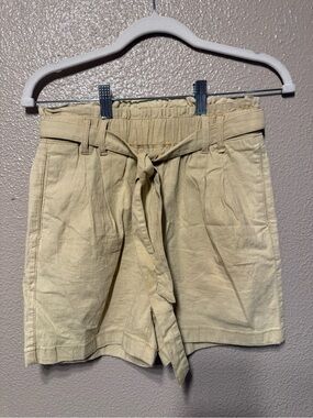 High-Rise Tie-Waist Women's Shorts in Light Khaki